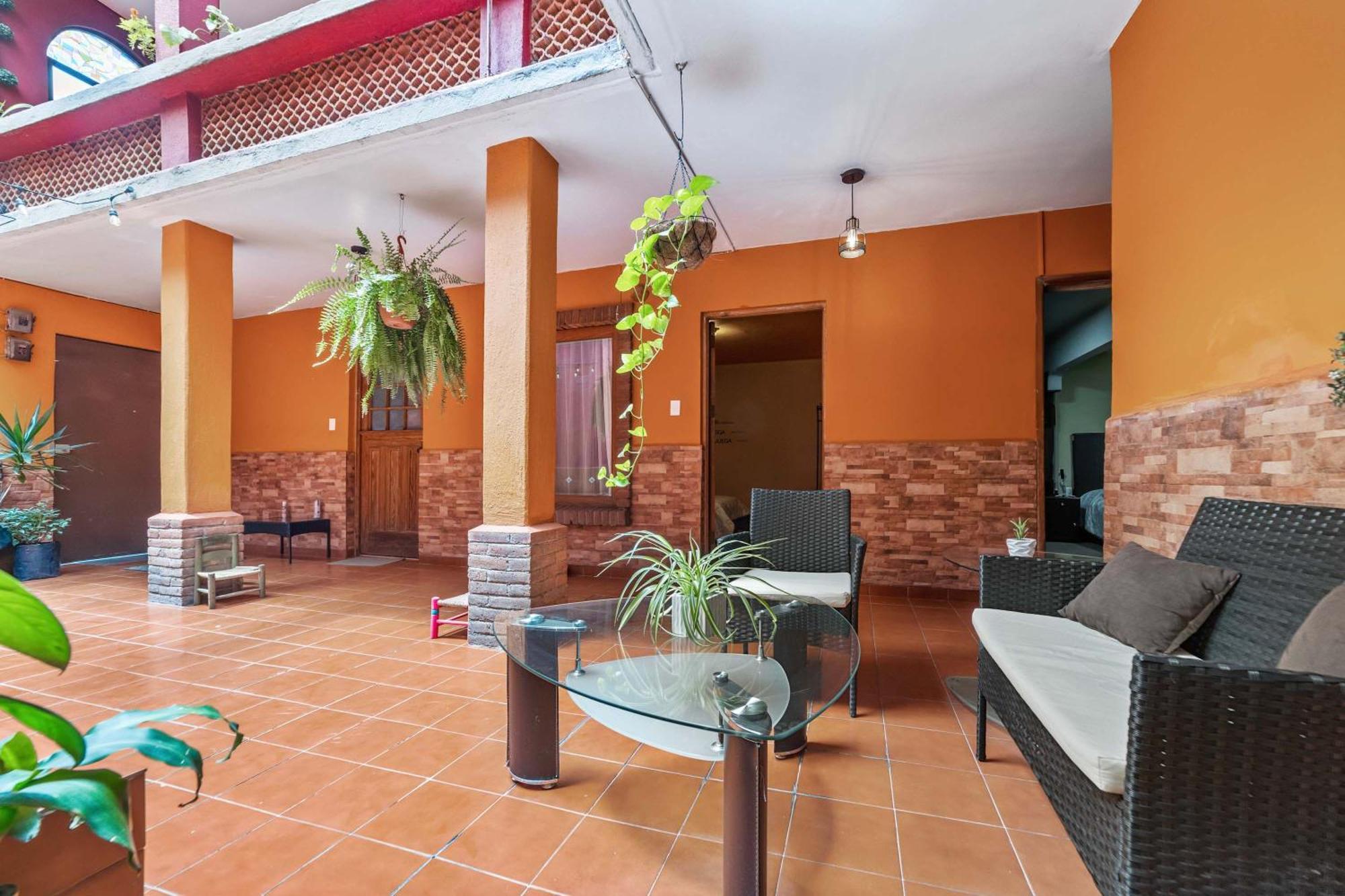 Charming 2-Bedroom Retreat In Lomas De Bezares Mexico By Eksteriør billede